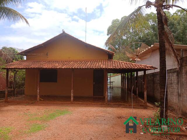 #4076 - Casa para Venda em Felixlândia - MG - 1