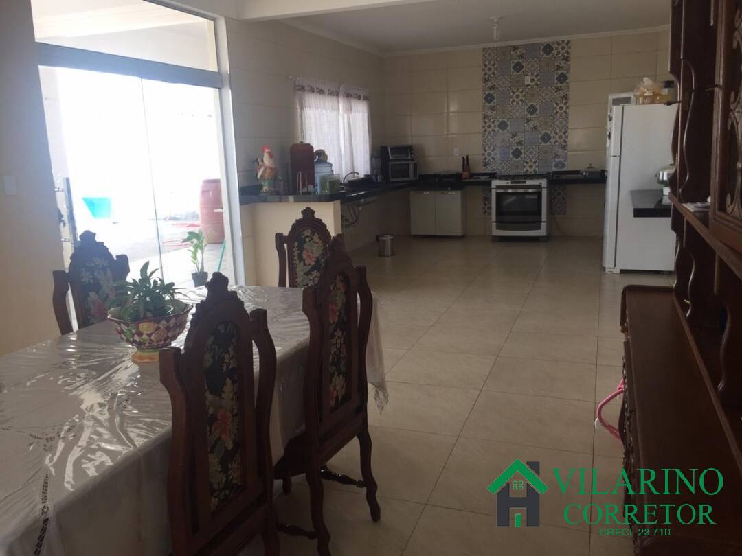 Casa à venda e aluguel com 4 quartos, 329m² - Foto 24