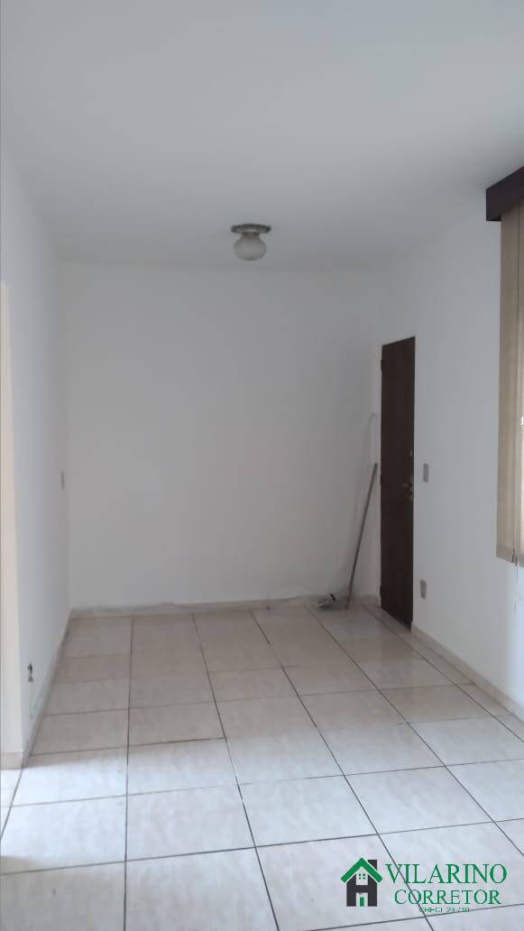 Apartamento para alugar com 3 quartos, 60m² - Foto 2