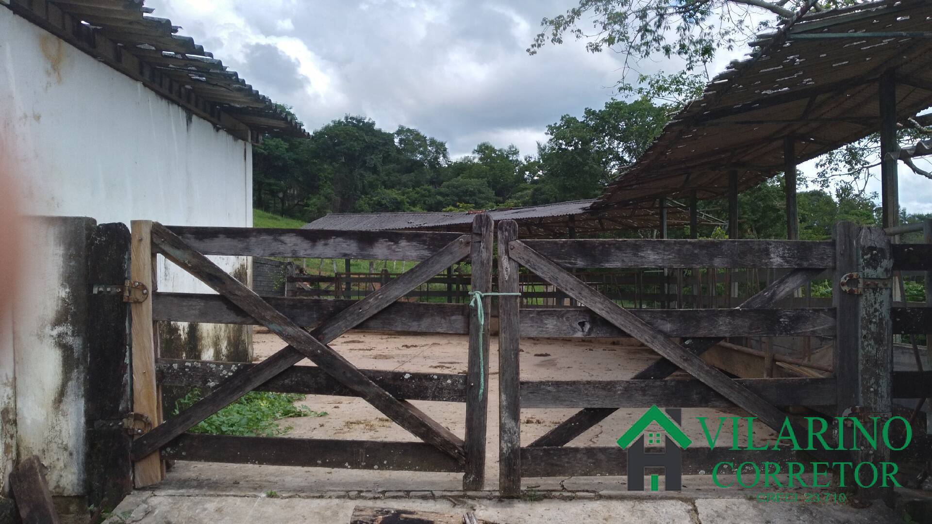 Fazenda à venda com 6 quartos, 400m² - Foto 33