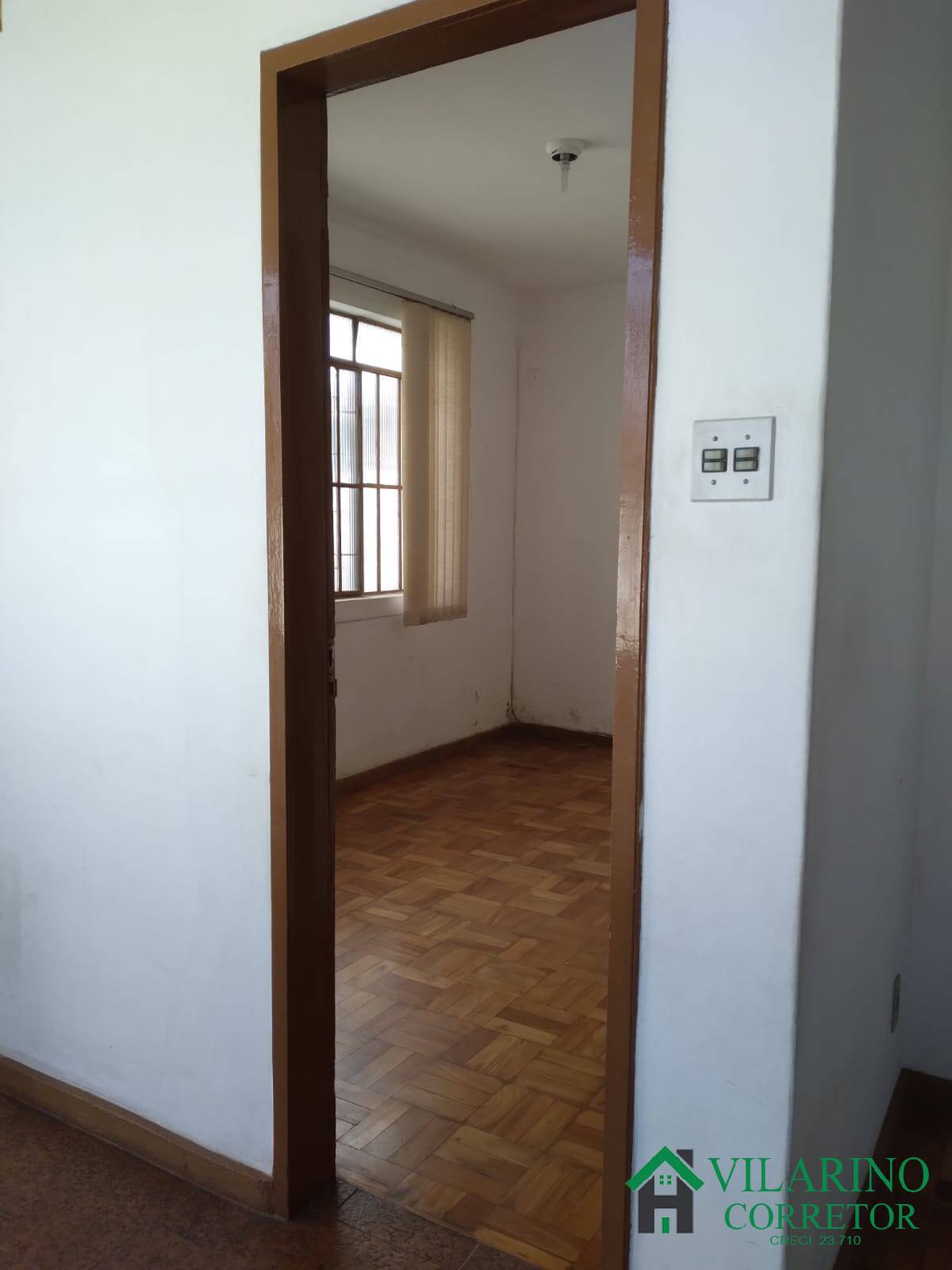 Casa à venda com 6 quartos, 210m² - Foto 23