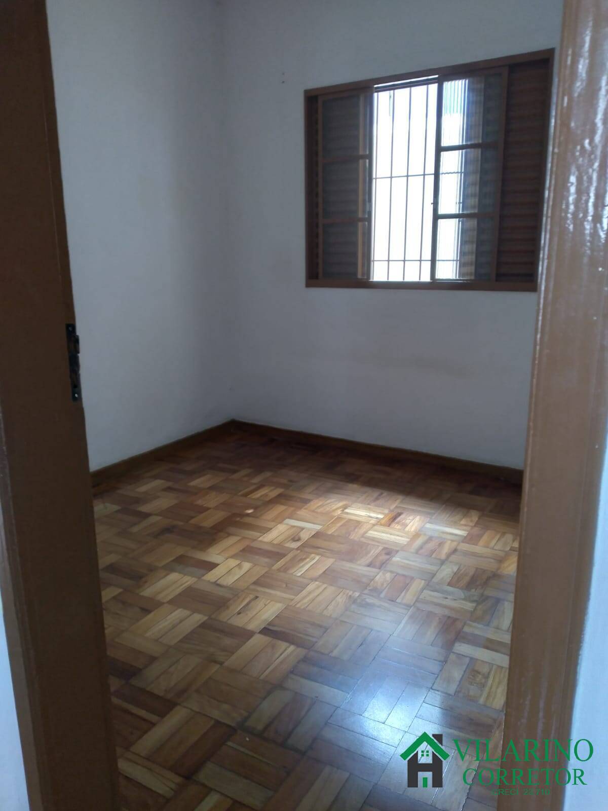 Casa à venda com 6 quartos, 210m² - Foto 29