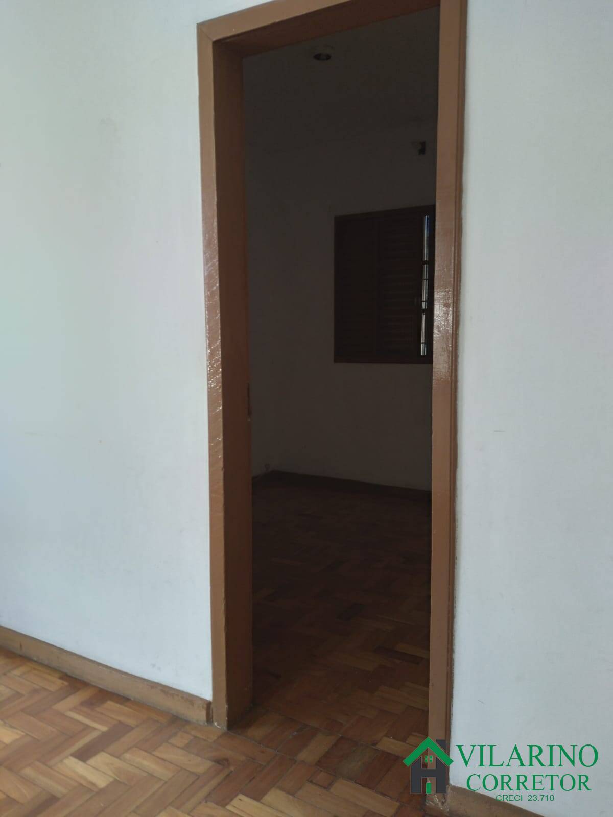 Casa à venda com 6 quartos, 210m² - Foto 22