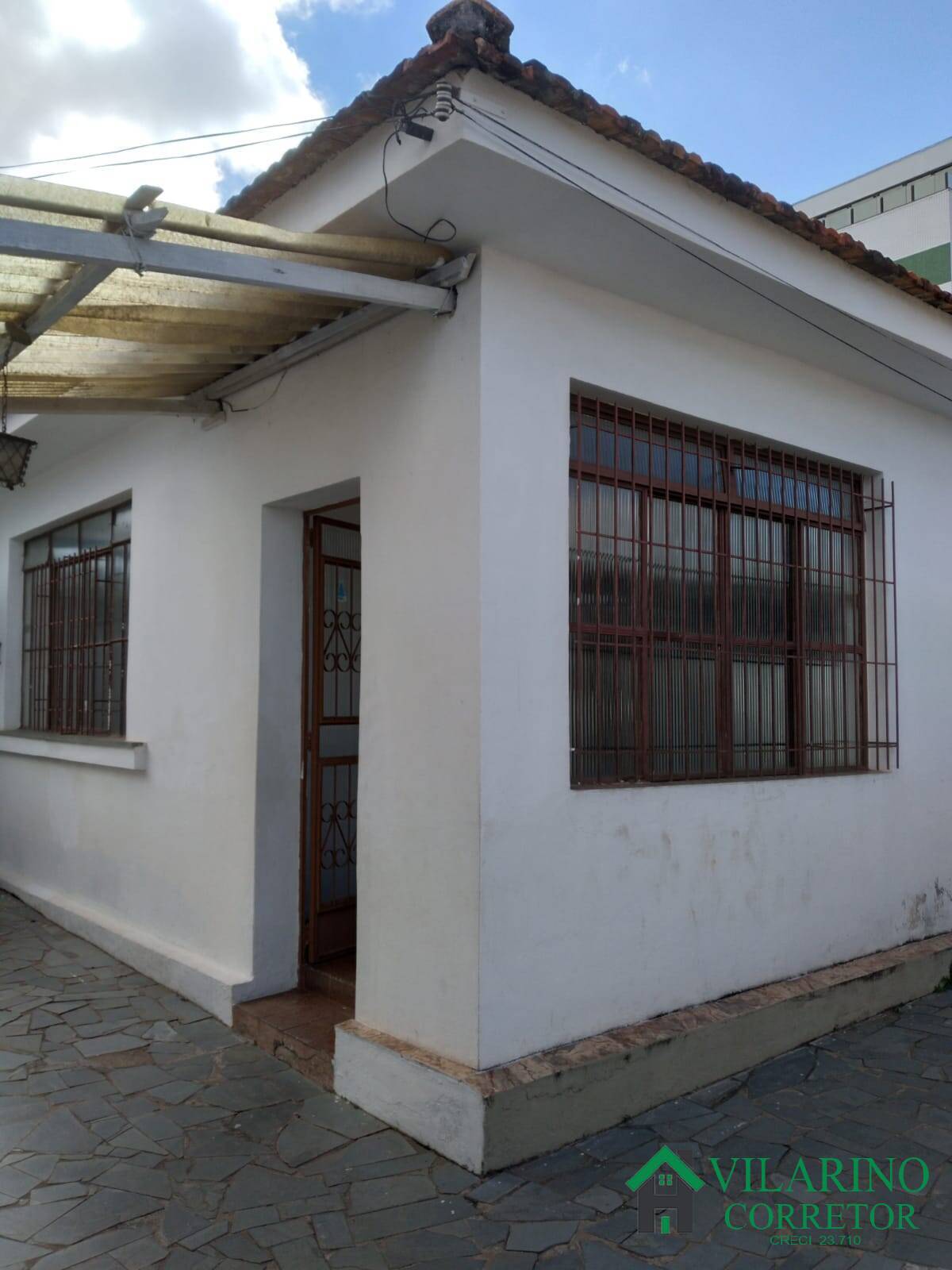 Casa à venda e aluguel com 3 quartos, 90m² - Foto 2