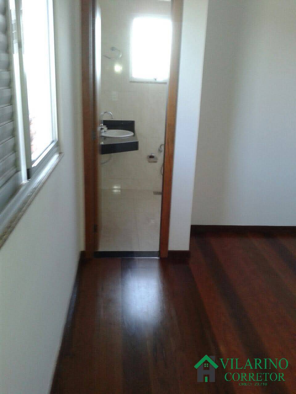 Casa à venda com 8 quartos, 420m² - Foto 21