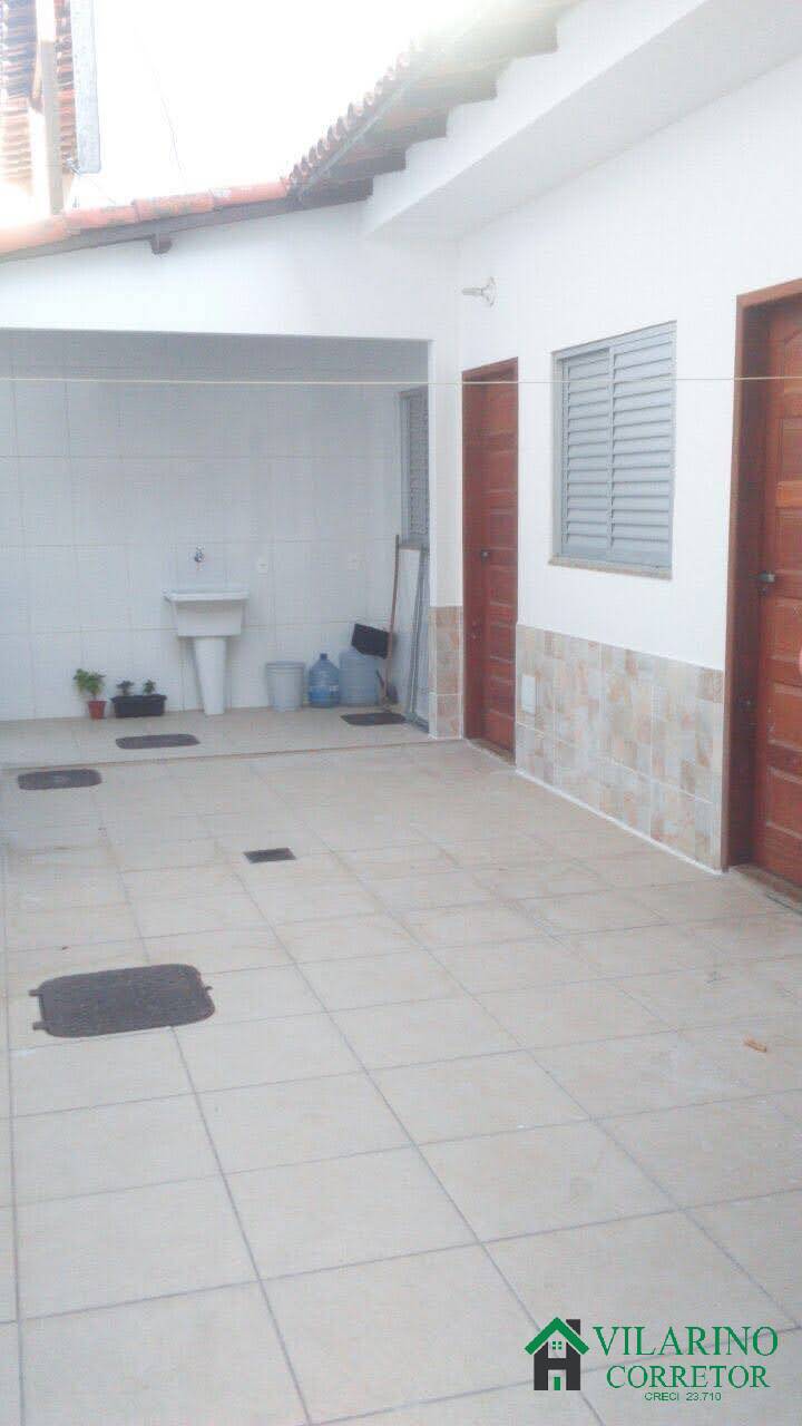 Casa à venda com 8 quartos, 420m² - Foto 25