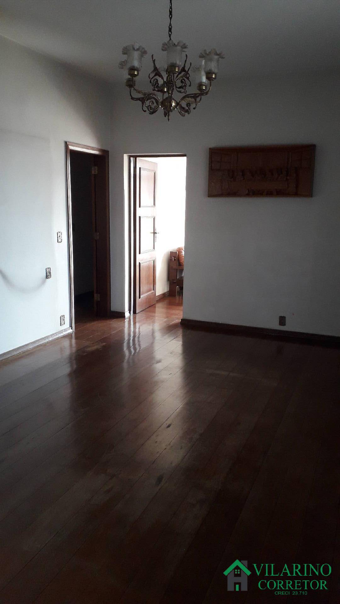 Sobrado à venda com 9 quartos, 360m² - Foto 18