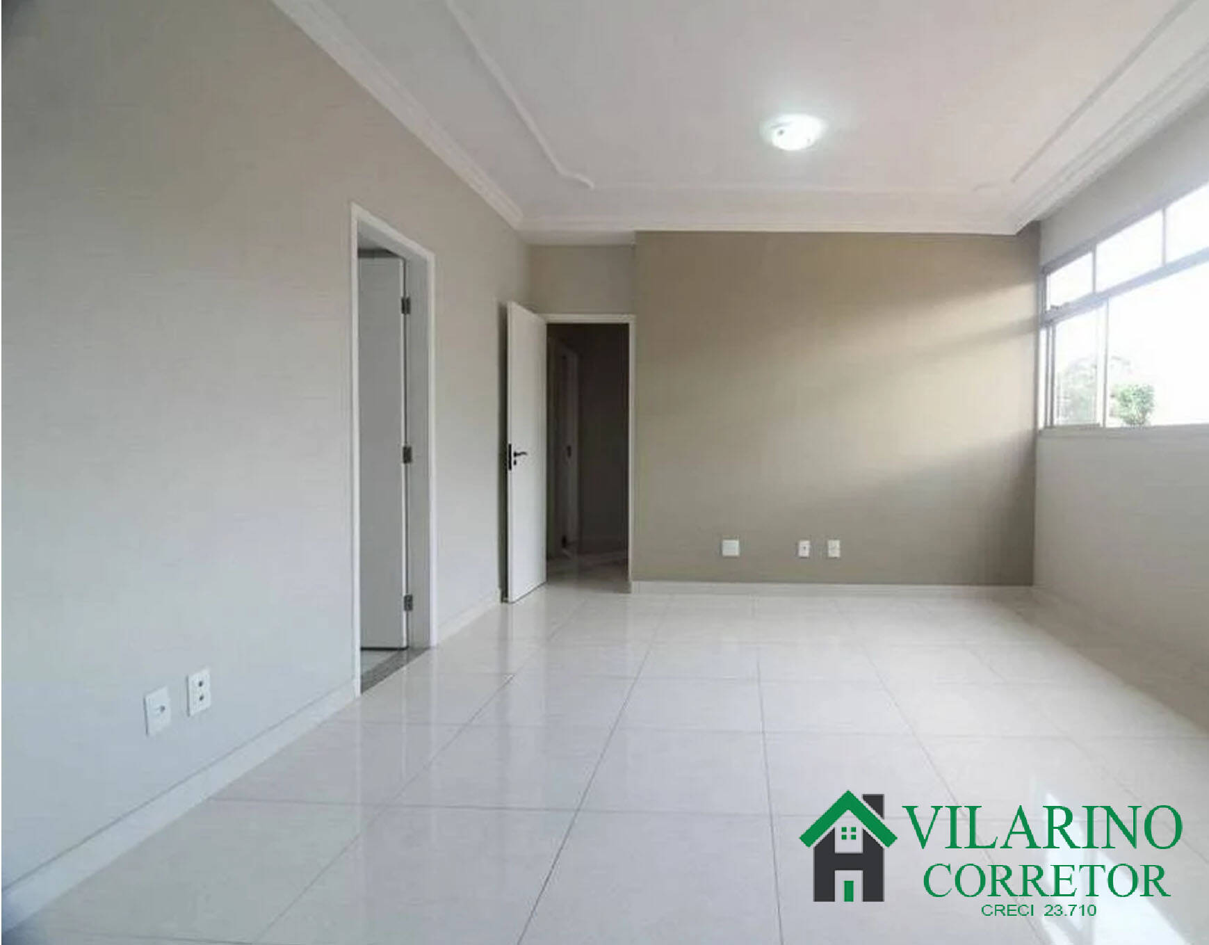 Apartamento à venda com 4 quartos, 180m² - Foto 2