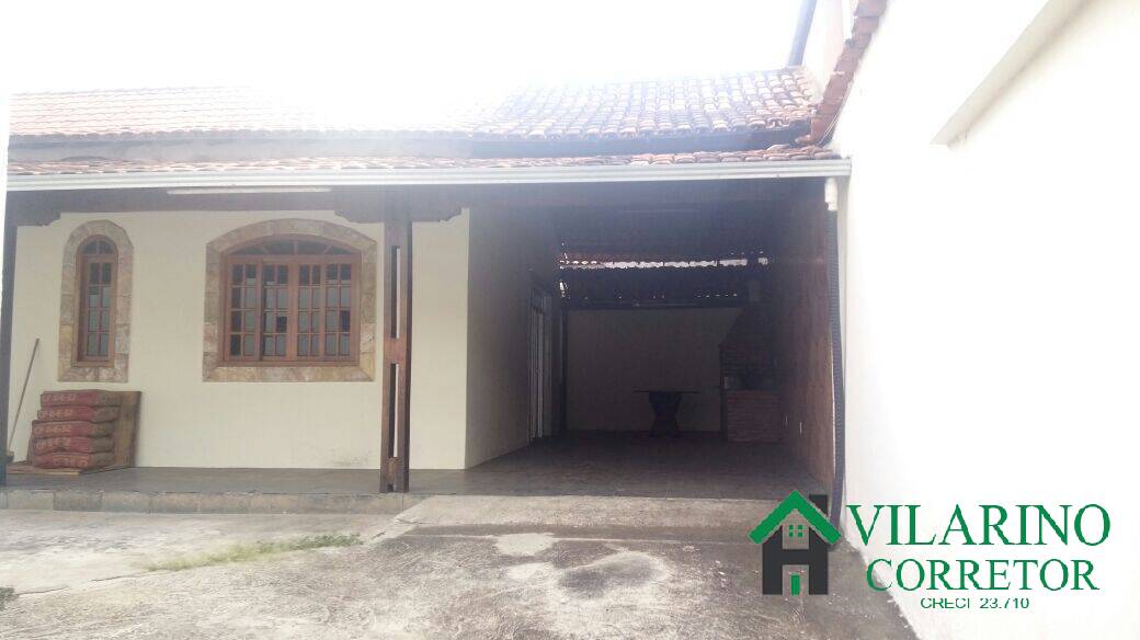 Casa à venda com 3 quartos, 222m² - Foto 11