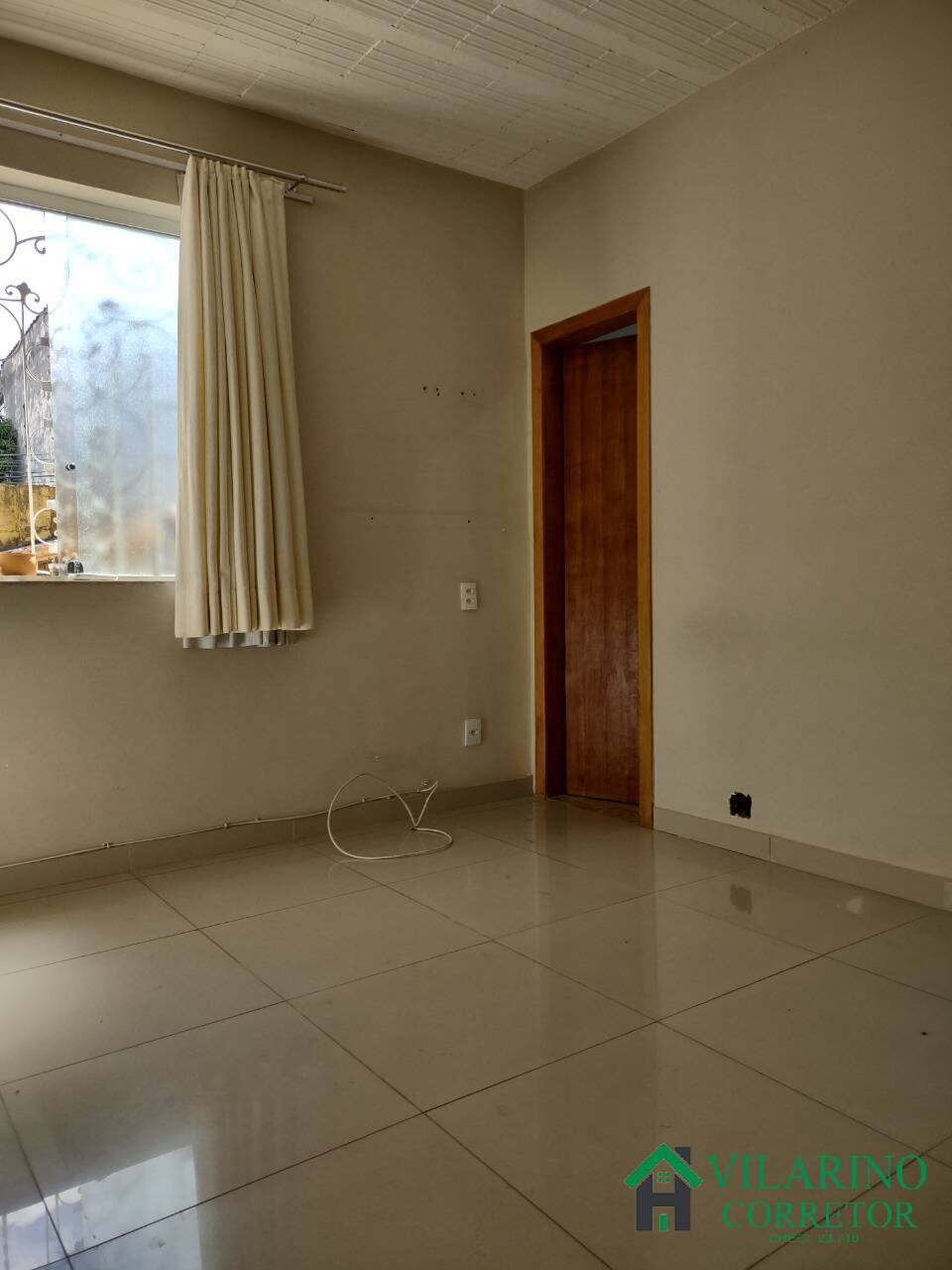 Casa à venda com 3 quartos, 300m² - Foto 8