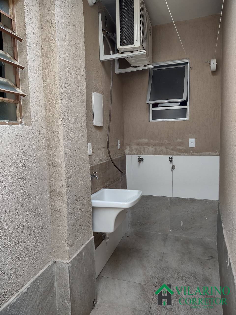 Casa à venda com 3 quartos, 300m² - Foto 15