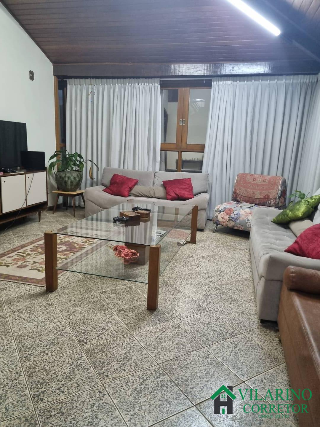 Casa à venda com 5 quartos, 220m² - Foto 8