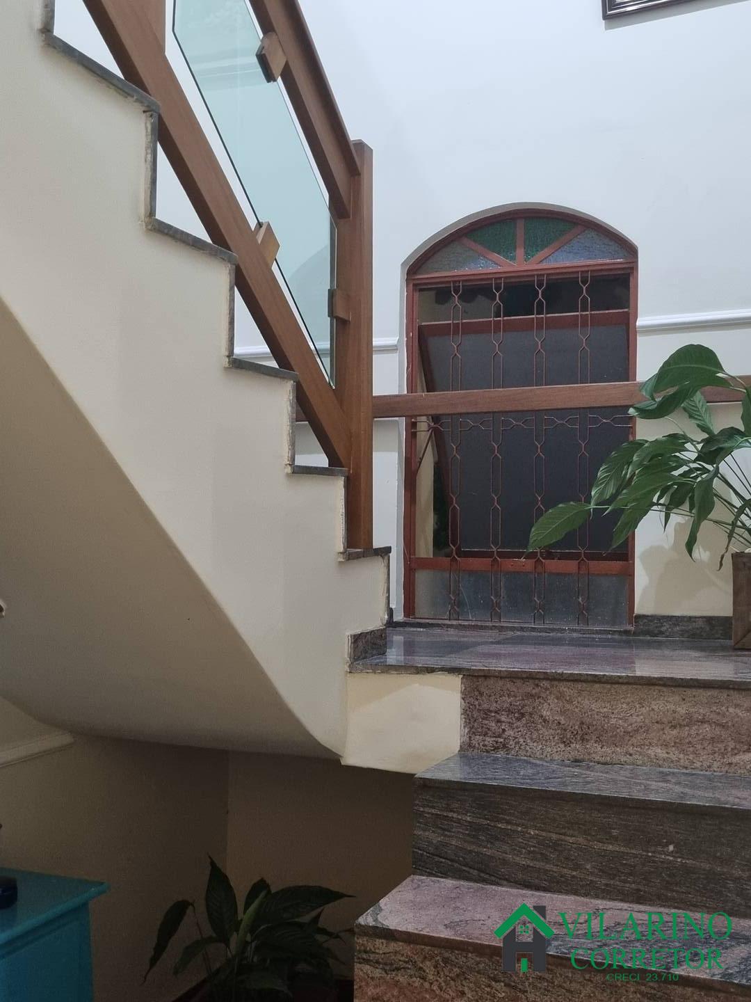 Casa à venda com 5 quartos, 220m² - Foto 15