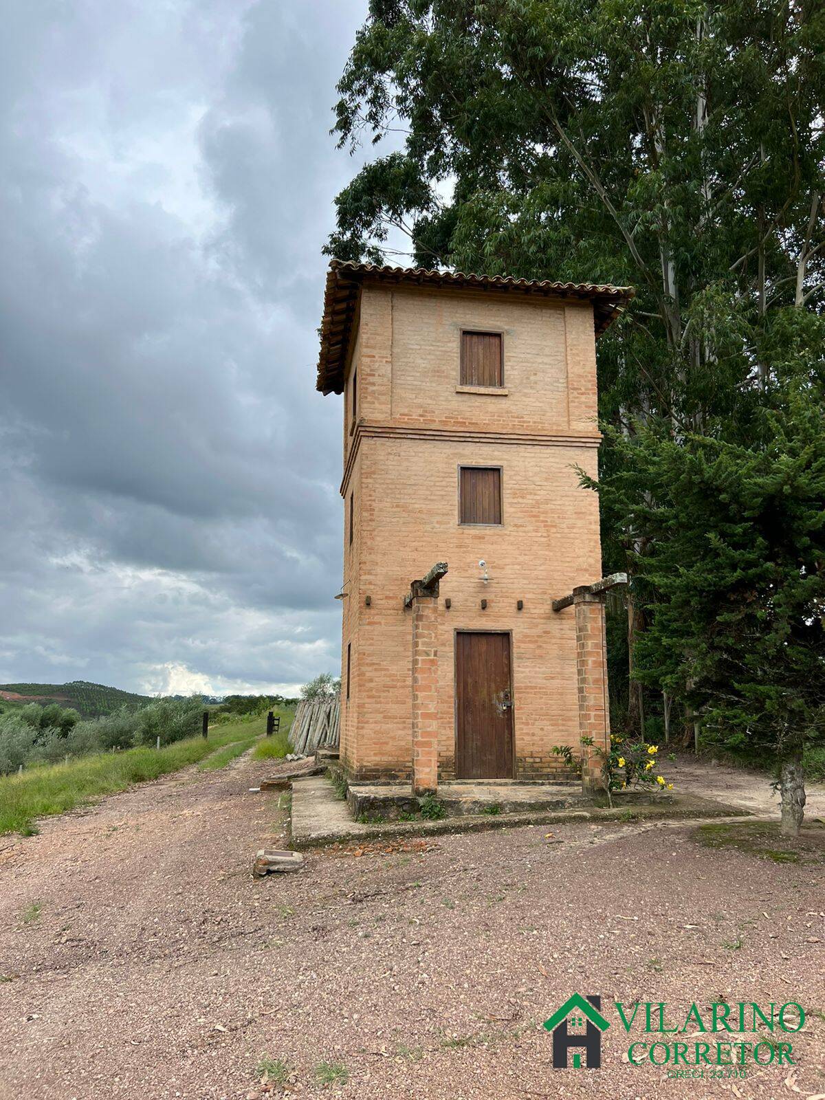 Fazenda à venda com 2 quartos, 1000m² - Foto 2