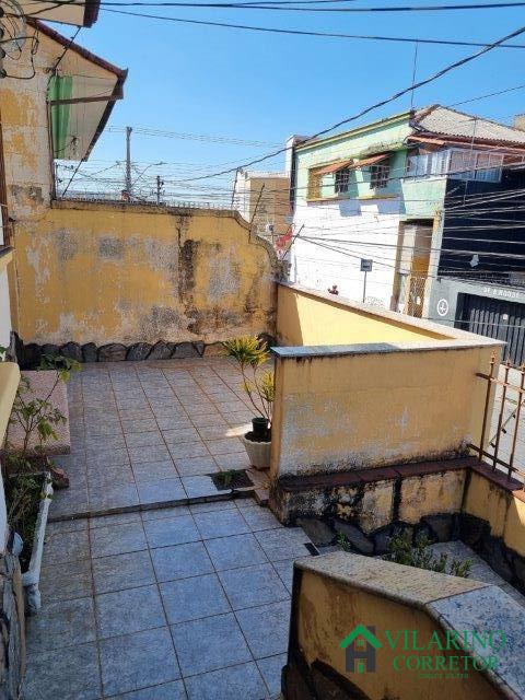 Casa à venda com 5 quartos, 220m² - Foto 2