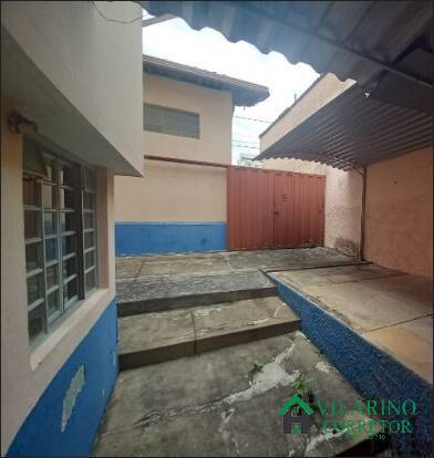 Casa à venda com 6 quartos, 300m² - Foto 33