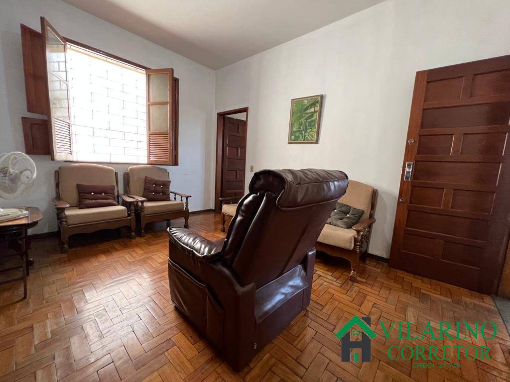 Casa à venda com 3 quartos, 330m² - Foto 7