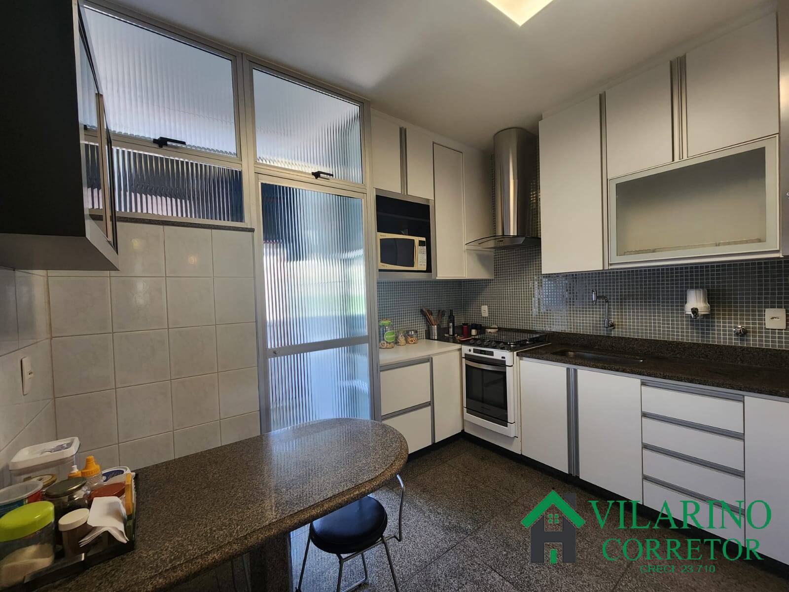 Apartamento à venda com 3 quartos, 128m² - Foto 23