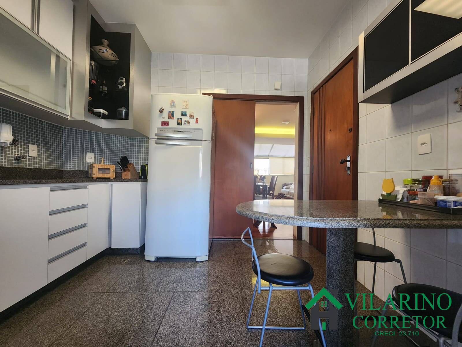 Apartamento à venda com 3 quartos, 128m² - Foto 19