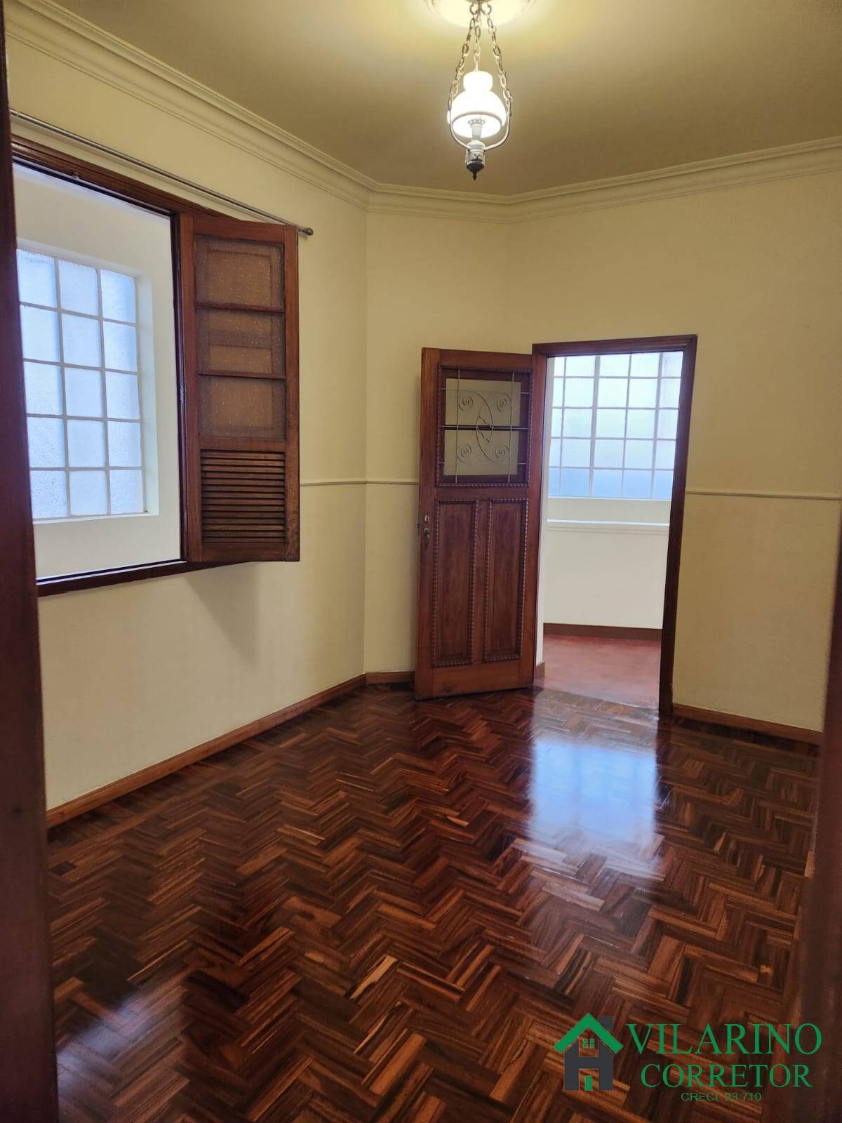 Casa à venda com 3 quartos, 260m² - Foto 8