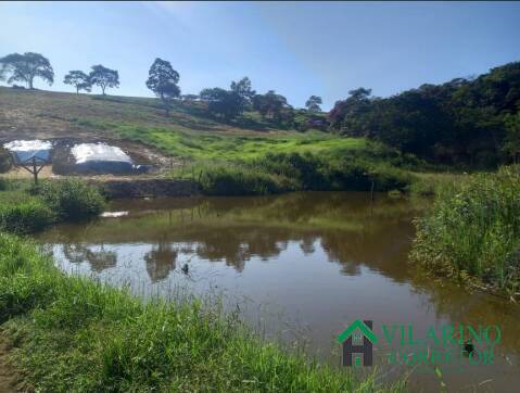 Fazenda à venda com 3 quartos, 570000m² - Foto 1