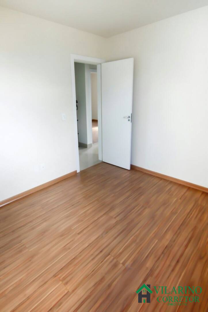 Apartamento à venda com 3 quartos, 82m² - Foto 3